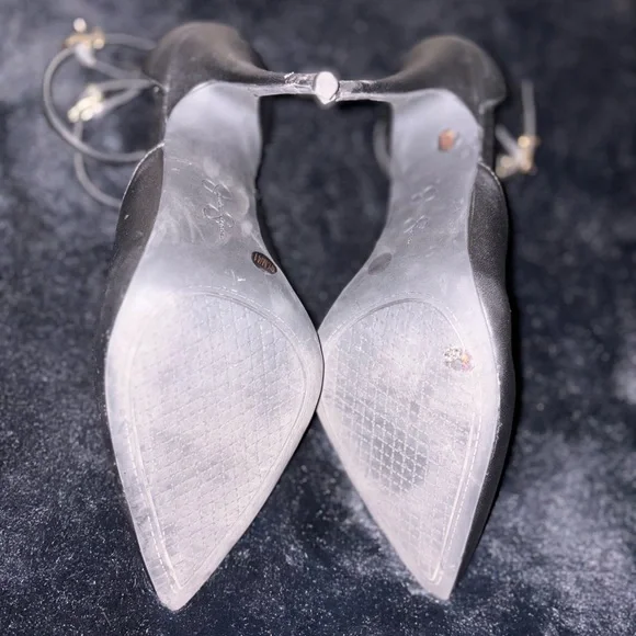 Elegant Black Women's Heels - Picture 8 of 8